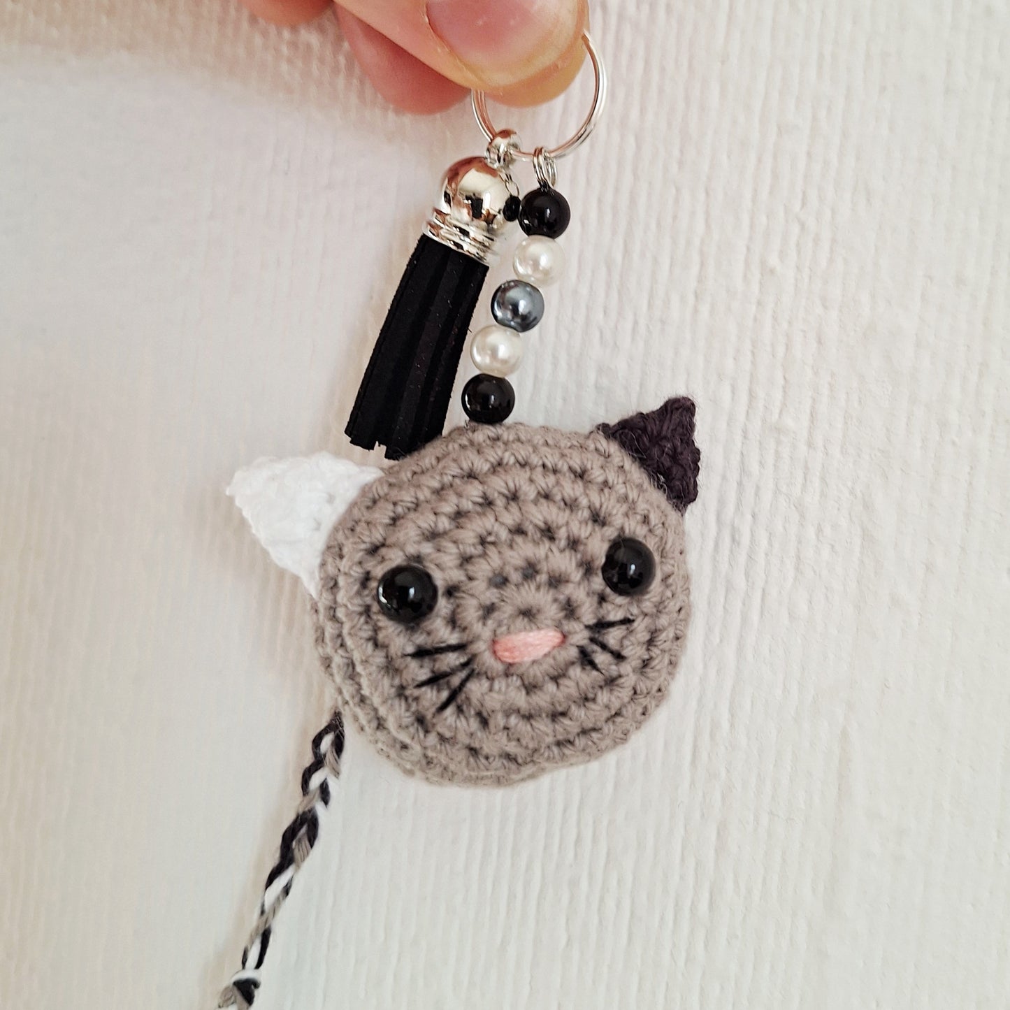 Amigurumi Katzen Schlüsselanhänger, personalisierbar in verschiedenen Farben