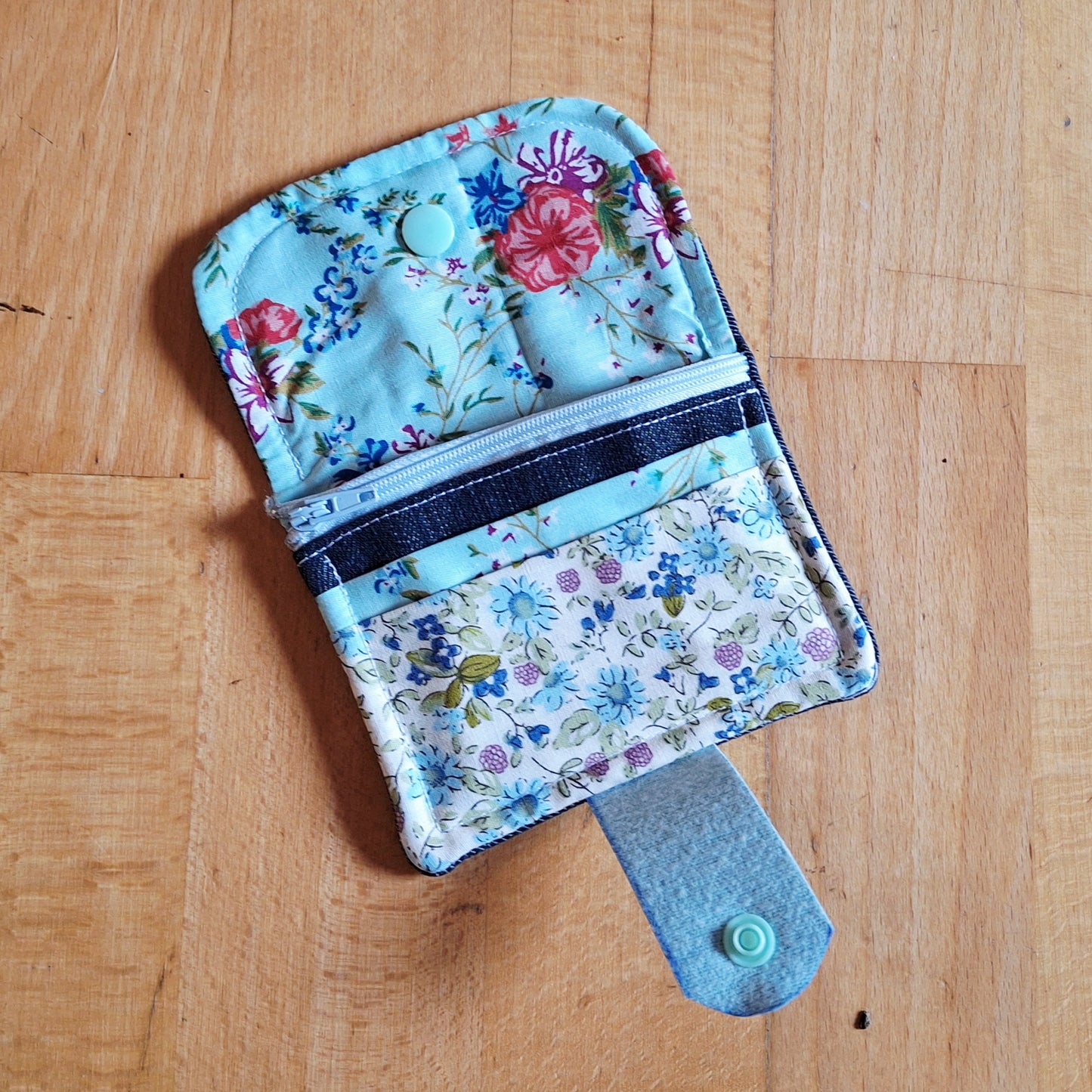 Re.loved Mini Geldbörse - Blaue Blumen