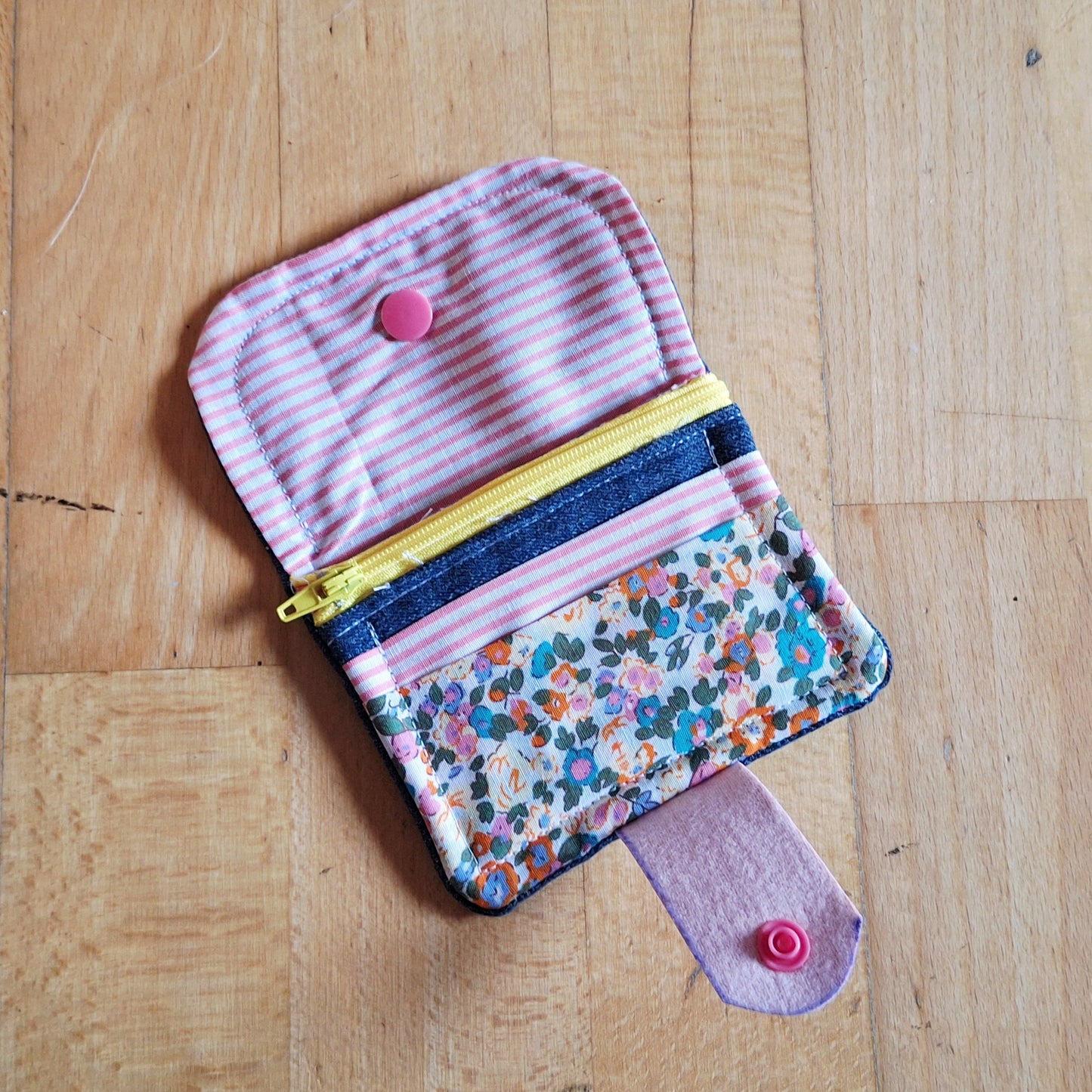 Re.loved Mini Geldbörse - Bunte Blumen